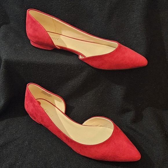 Nine West Red Suede Women's Flat Shoes with Pointed Toes-Size 10M - Picture 2 of 7
